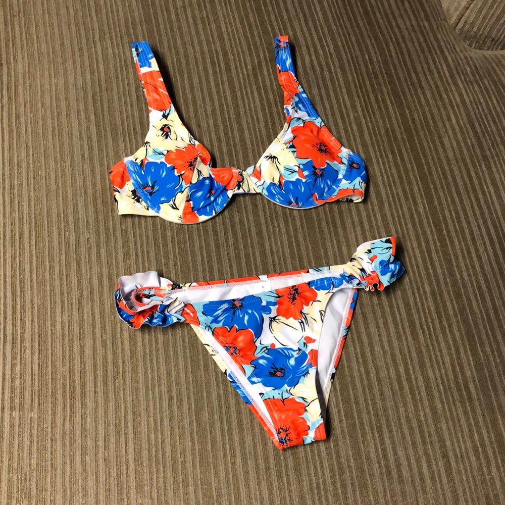 Floral Ruffle Bikini